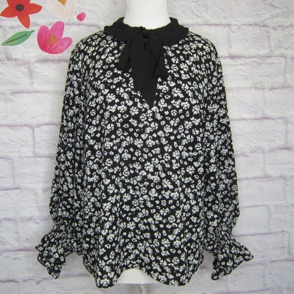 CeCe XL Black & White Floral Peter Pan Collared Tie Neck Balloon Sleeve Blouse
